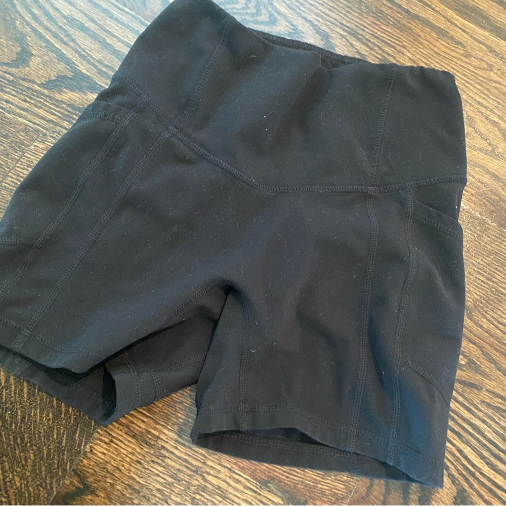 Short bike shorts - black